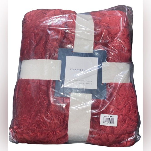 Charter Club Embossed Plush Reversible Sherpa Throw NWT - Picture 6 of 6